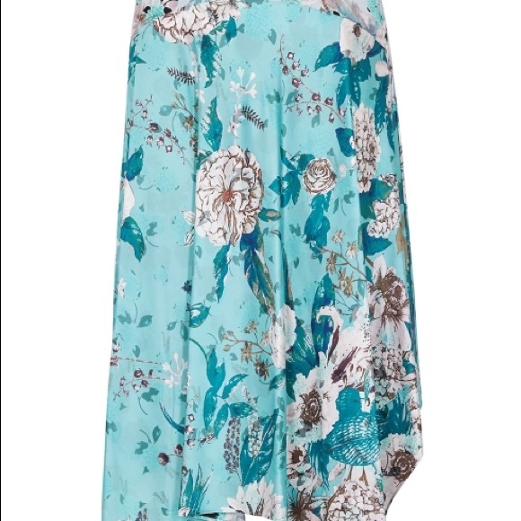 Diane Von Furstenberg 100% silk handkerchief skirt